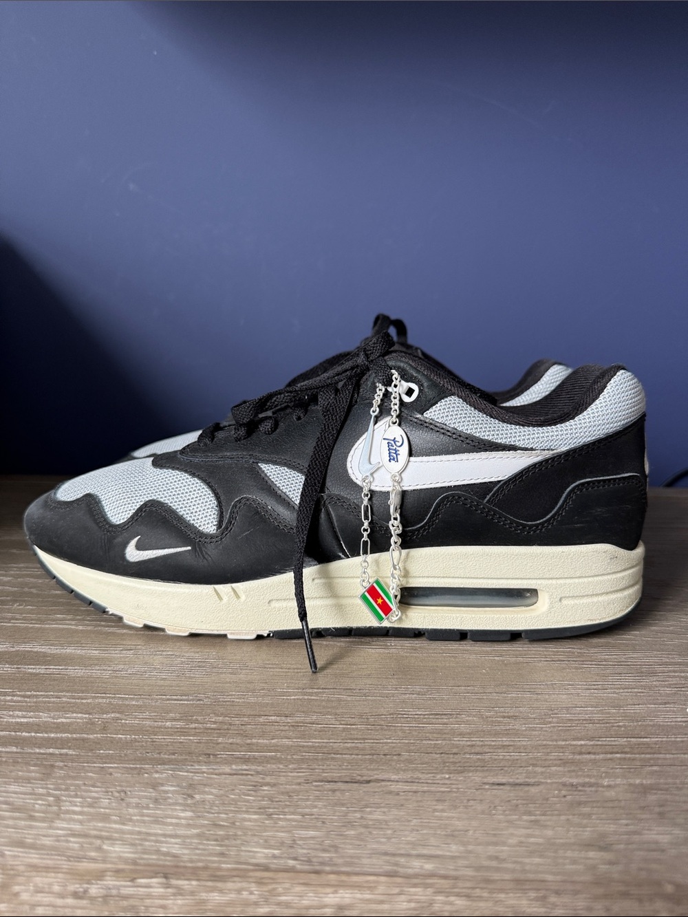 Nike Air Max 1 Patta Waves Black (with bracelet) men’s size 12